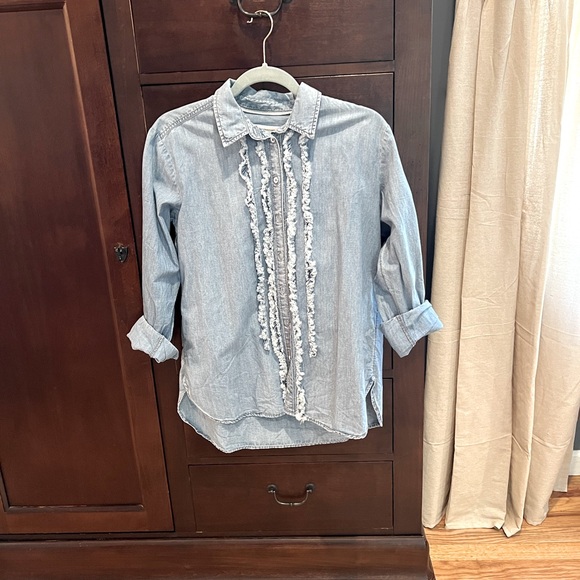Anthropologie Tops - Anthropologie Blue Denim Shirt by Pilcro -S